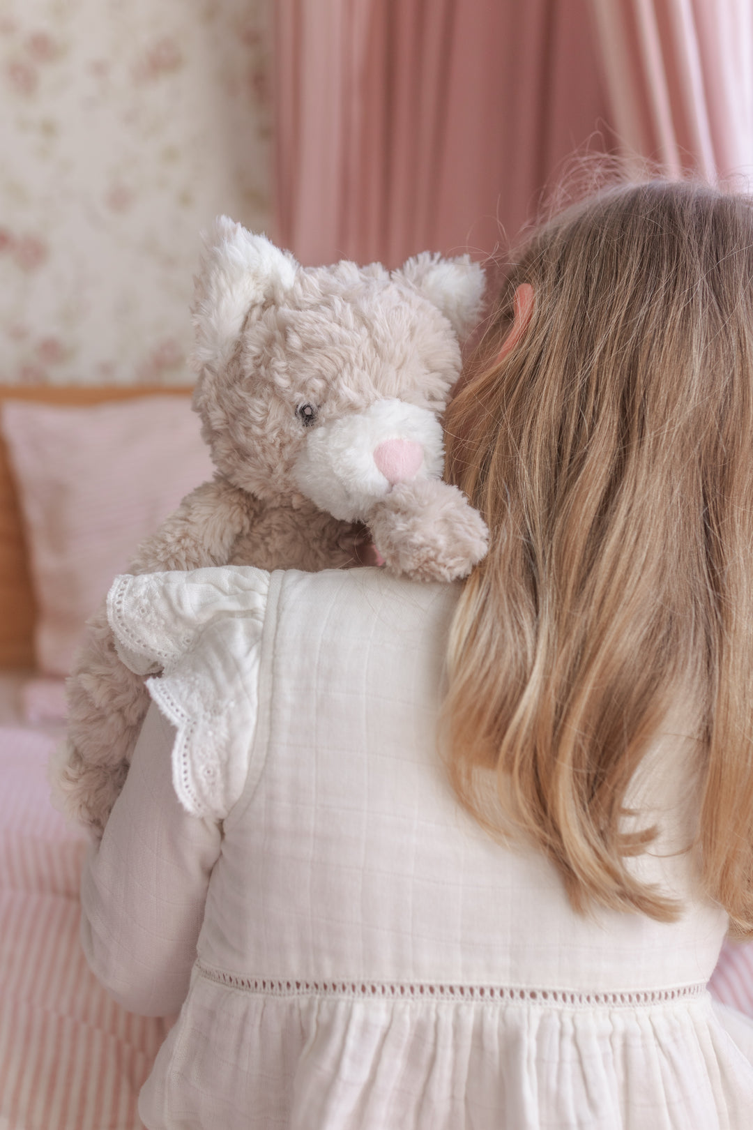 Pickles the Weighted Cat