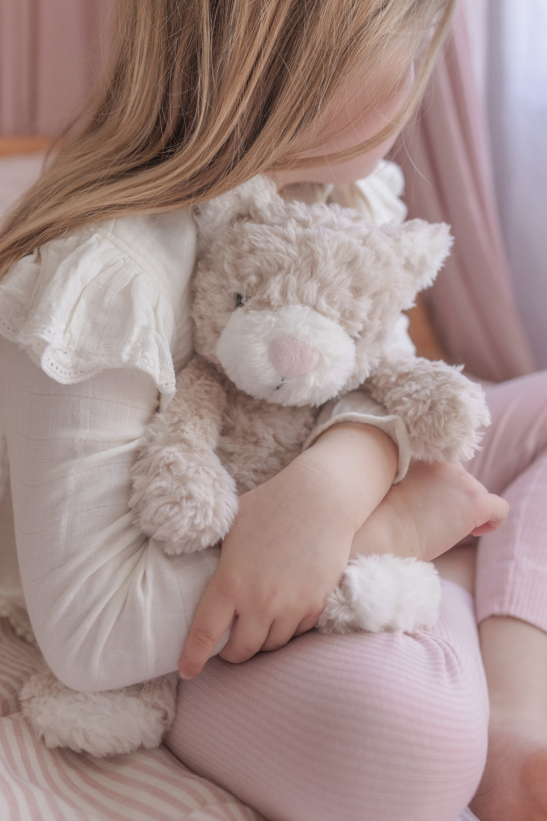 Pickles the Weighted Cat